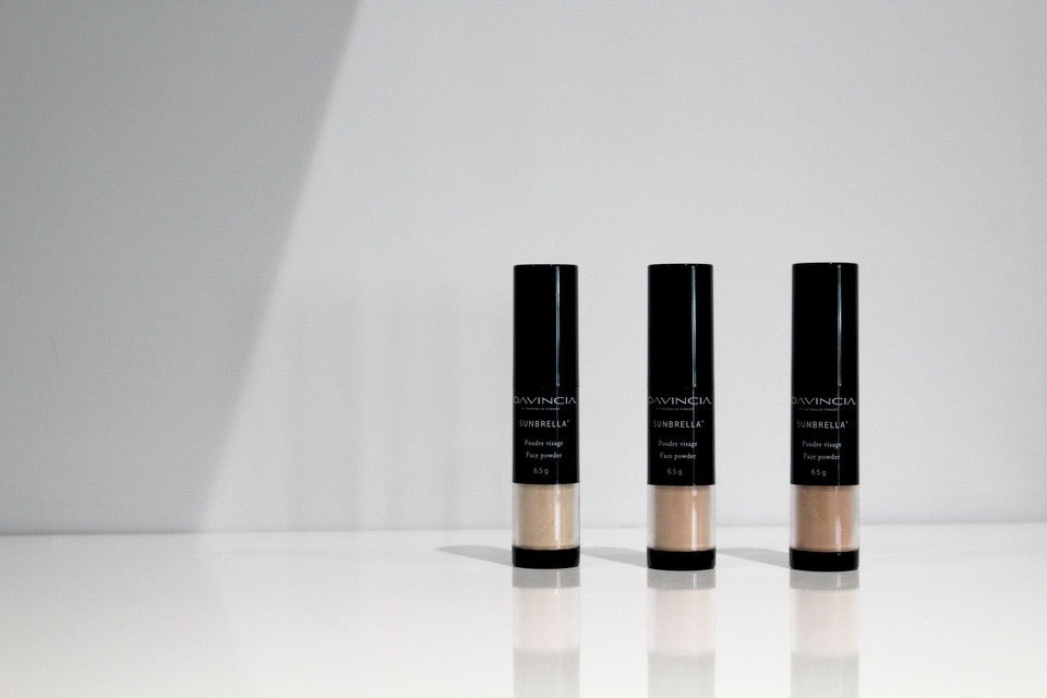 Davincia - SUNBRELLA™ · Poudre solaire minérale Clair, moyen ou tan