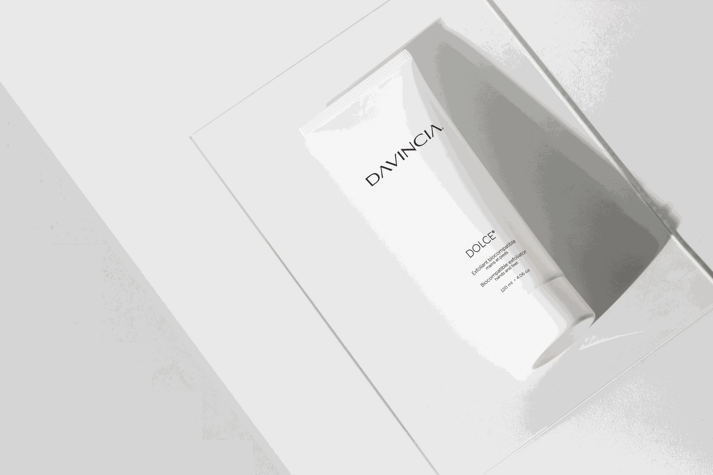 Davincia - DOLCE™ · Exfoliant biocompatible mains et pieds